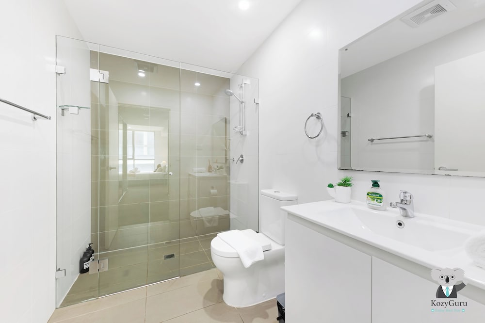 Kozyguru | Mascot | 2-Bed Close To Train