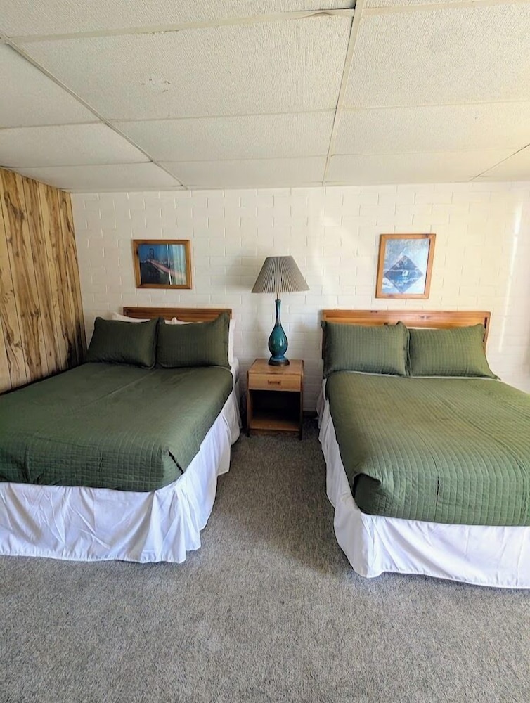 Cool City Motel