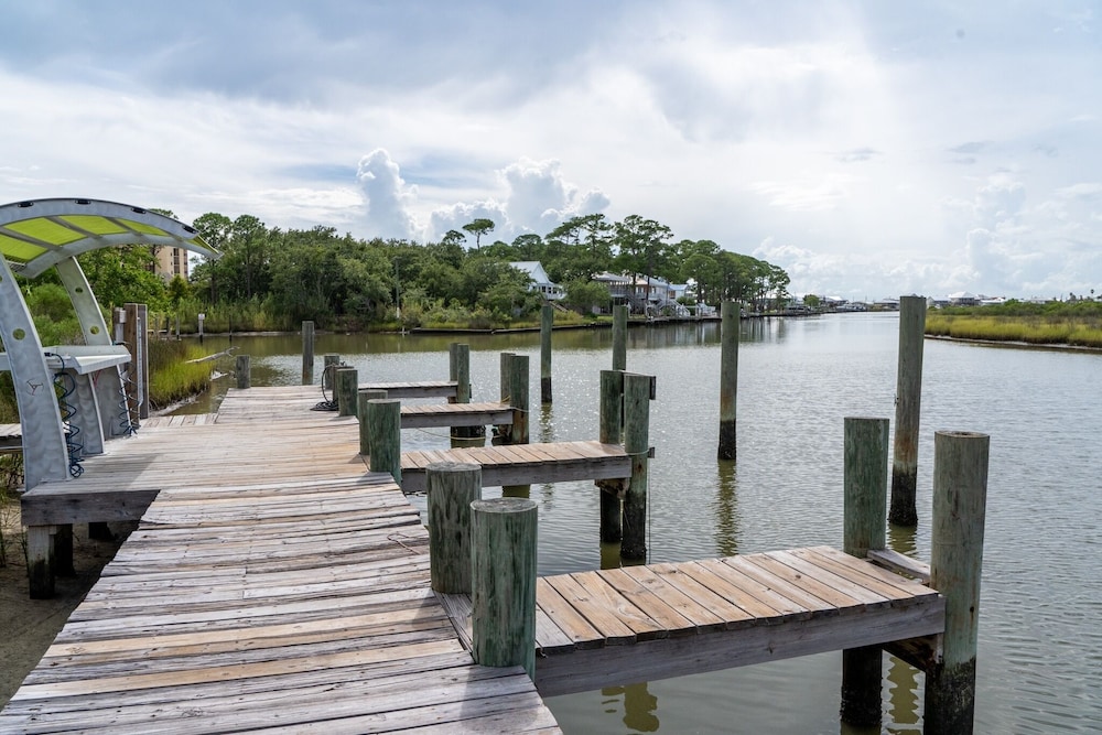 Bayou Heron #2b - 1514 Cadillac 2 Bedroom Condo