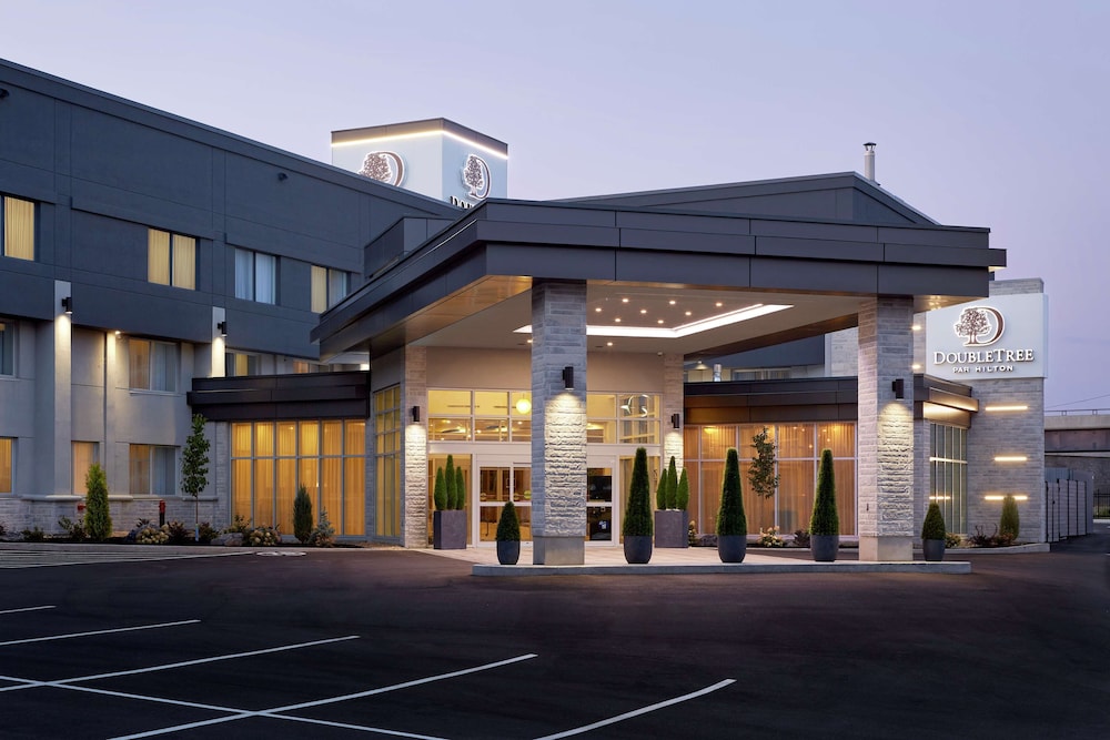 DoubleTree by Hilton Montreal Airport - Property Image 30