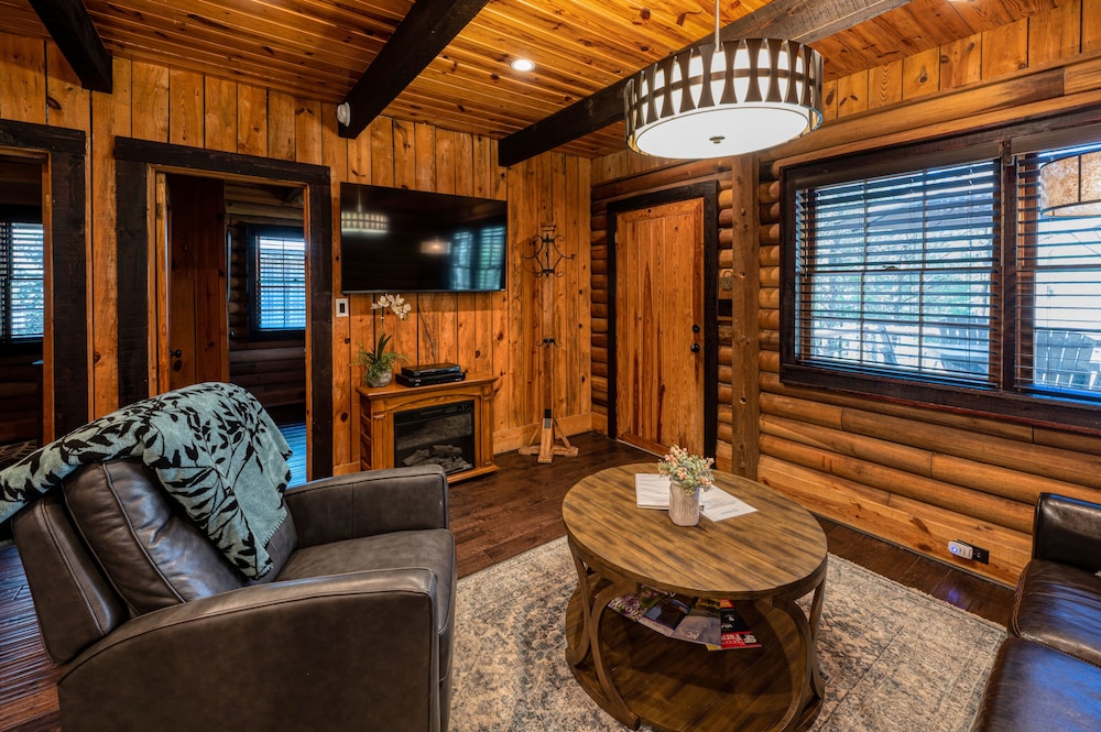 stayNantahala - Smoky Mountain Cabins
