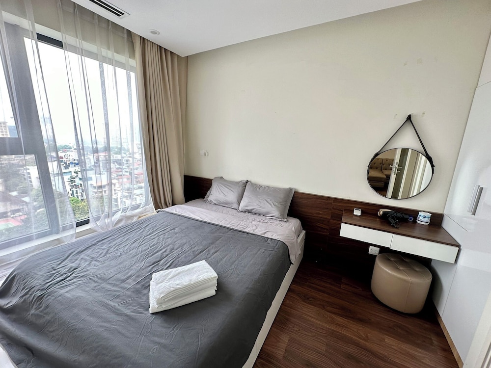 Imperia Garden Apartments - Heart of City