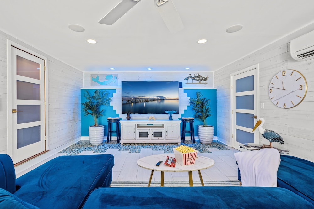 Mango Shores