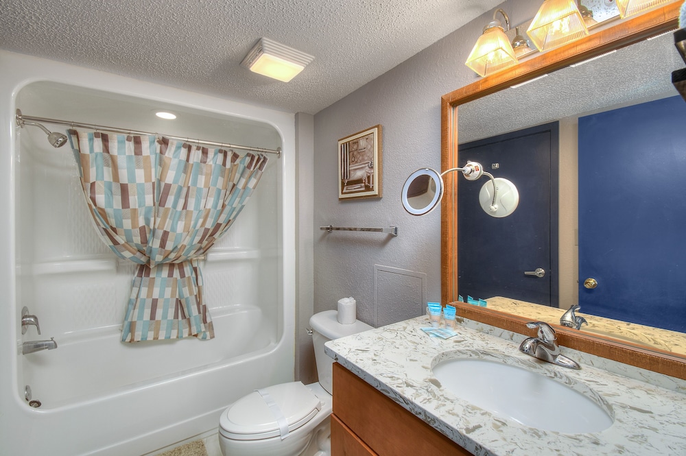 Roxanne Towers by Elliott Beach Rentals