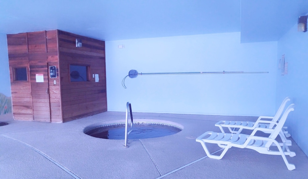 Canon City Vacations - Budget Host Royal Gorge Inn - Property Image 20