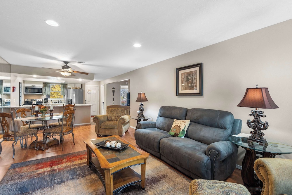 River Song Condo for 4