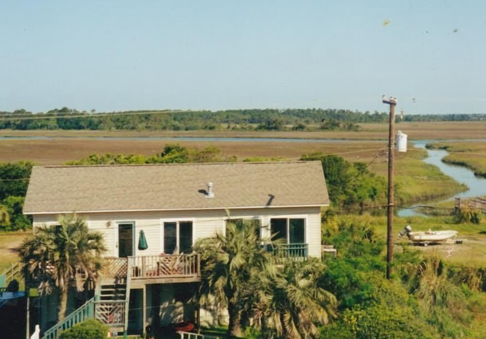 Charleston Vacations - E Ashley 1634 4 Bedroom Holiday Home By My Ocean Rentals - Property Image 1