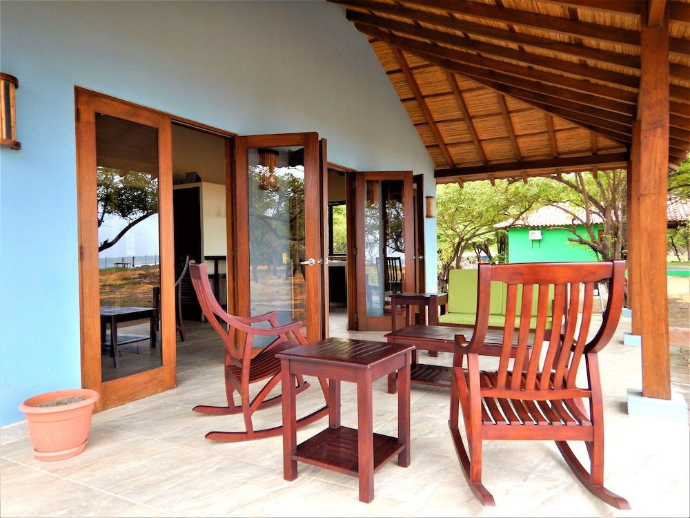 Salt Escapes Nicaragua - Bella Casas