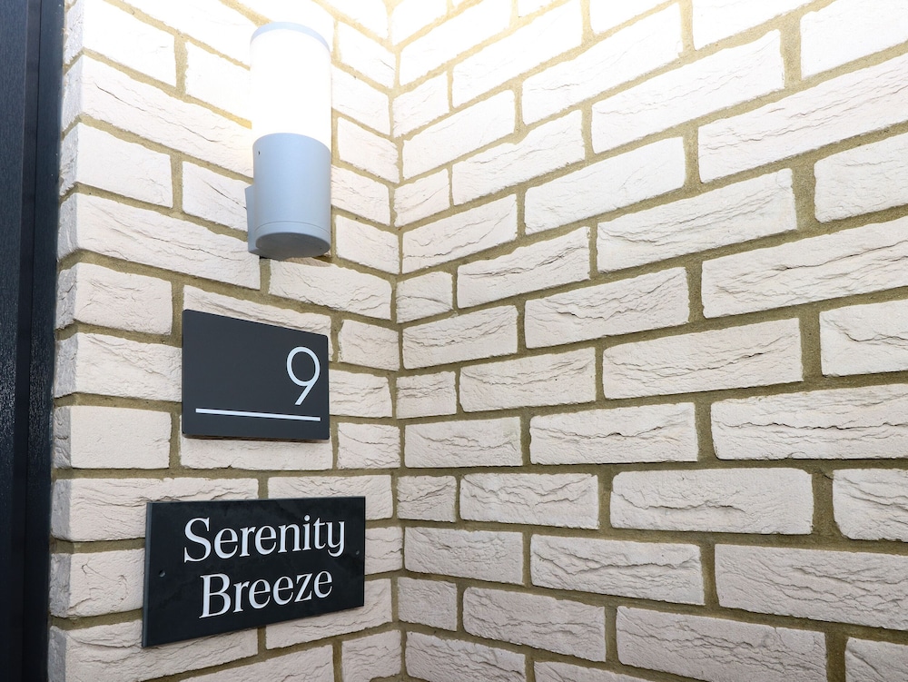 9 Breakwater Way
