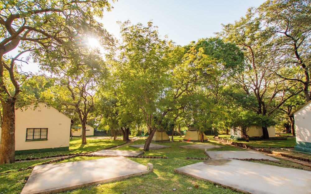Rest Camp Victoria Falls view 4