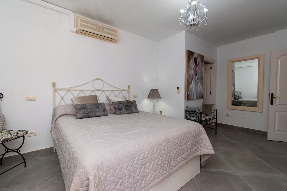 Wonderful 2 Bedroom Apartment Costa Adeje Tenerife