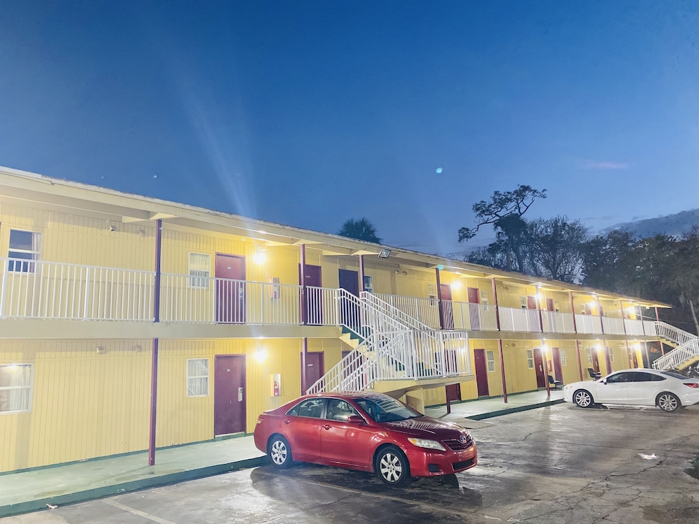 Royal Inn