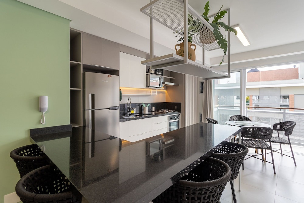 Modern duplex w/jacuzzi 240m beach JRR410