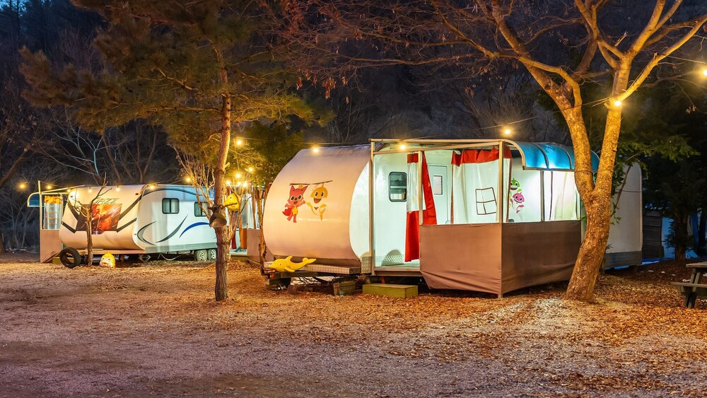 Chuncheon Free People's Caravan Pension