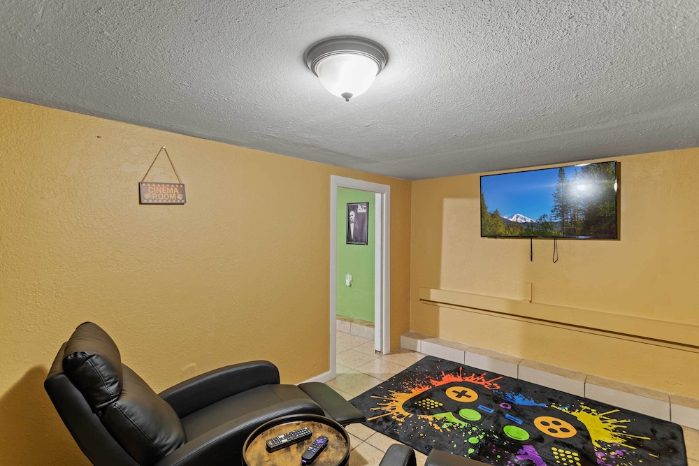 Desert Getaway w/ Pool: Near Palm Springs! - Property Image 35