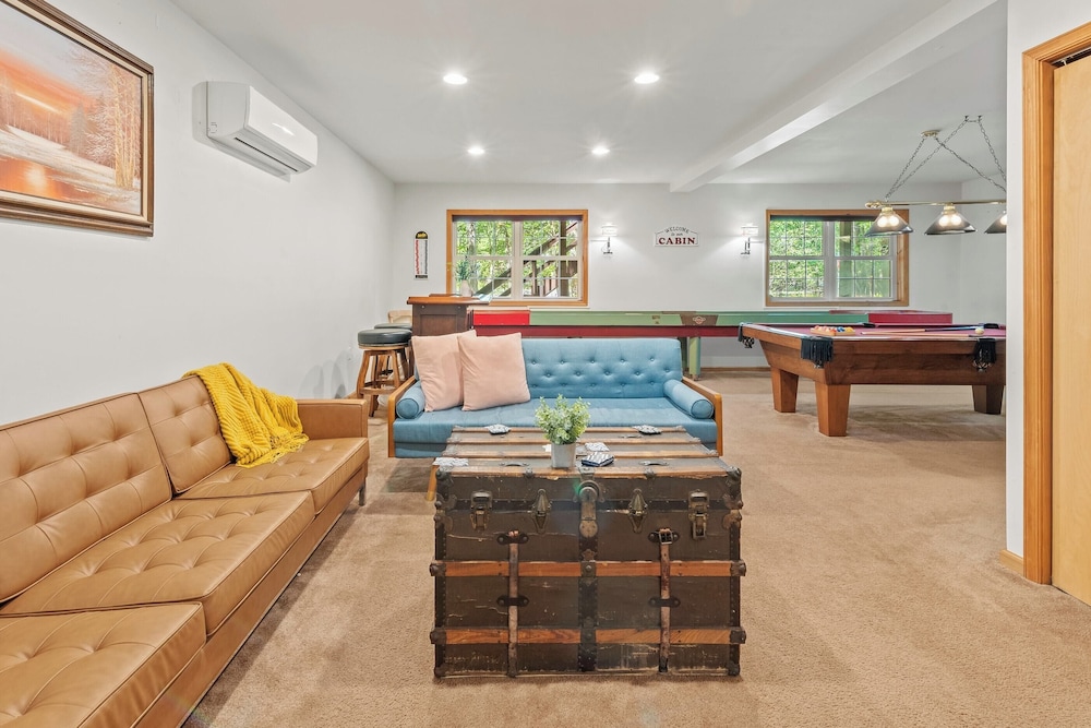 Lake + Pool Access, Game Room, Firepit, Deck Tawny and Peaceful by Avantstay view 4