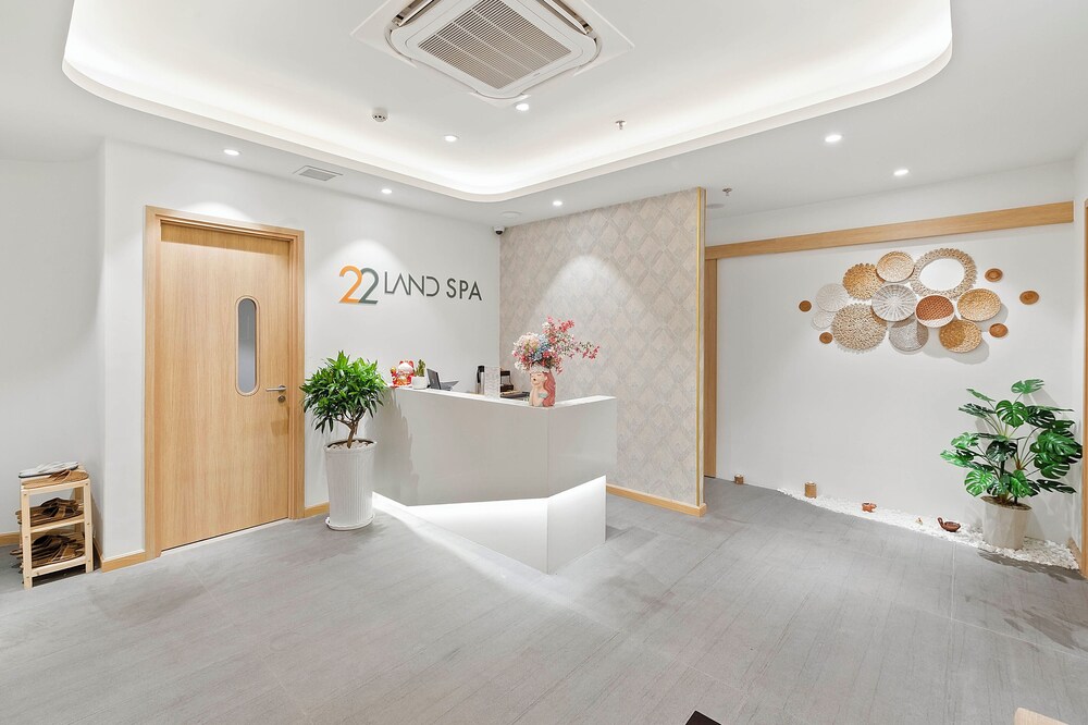 22Land Hotel Saigon 33