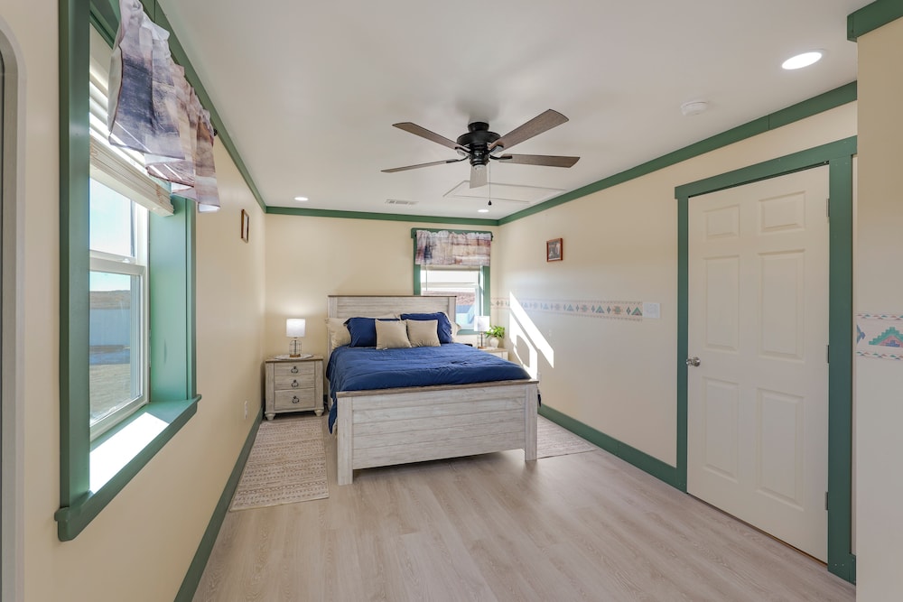 9 Mi to Lake Carlsbad: Pet-friendly Apt
