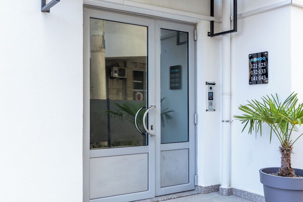 Apartments RONDO