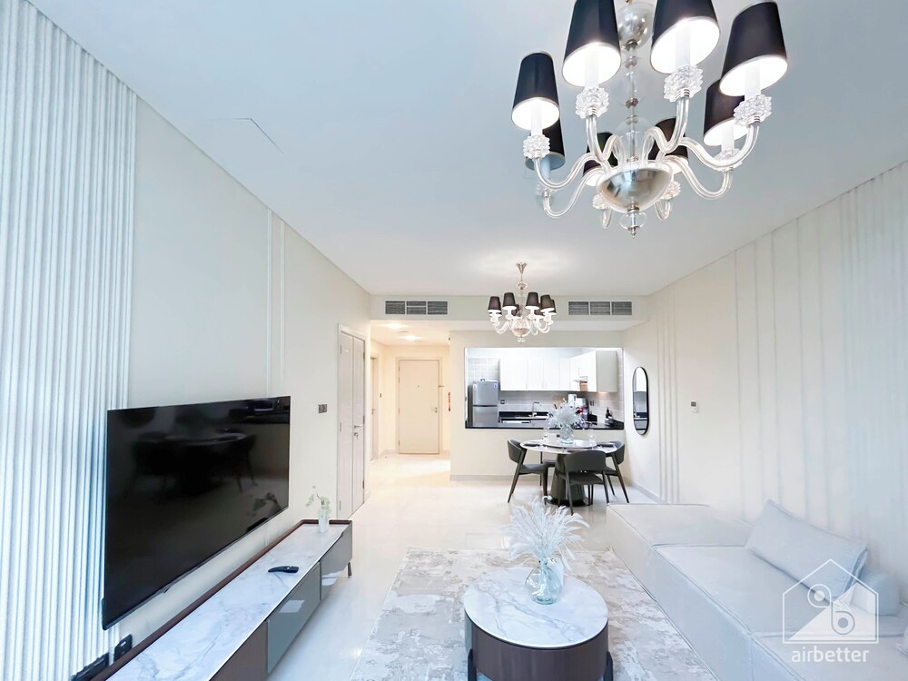 Your Perfect Meydan Getaway: 1B Polo Residence C3