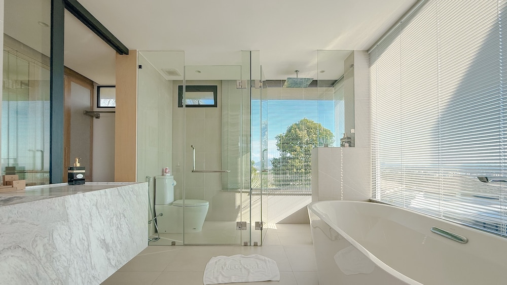 The Salin Seaview Villas