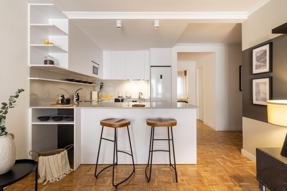 Movida - 2 Bedroom and Pool in Chamber