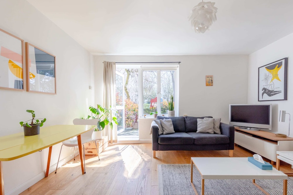 Lovely 2BD House With Garden - Islington