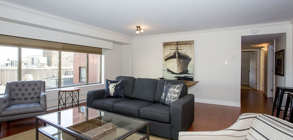 Moore Suites - Salter's gate
