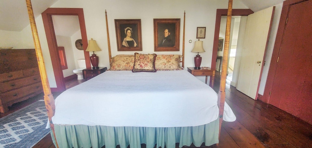 Old Orchard House
