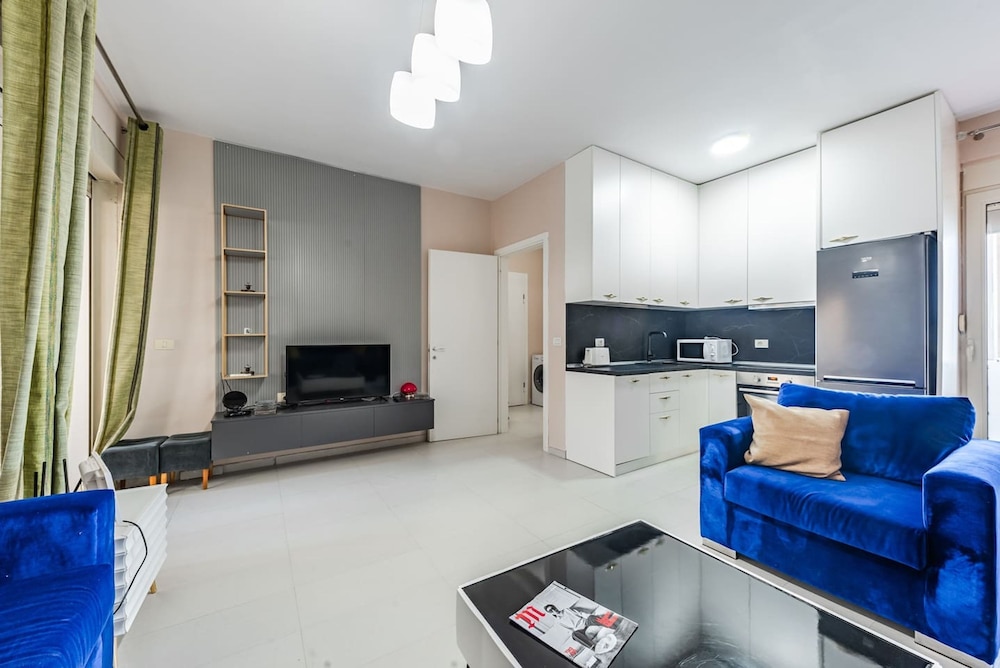 Stylish Apartment by the Beach Free Parking