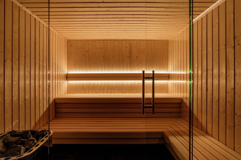 Crystal Pine Spa - LoftAffair Collection