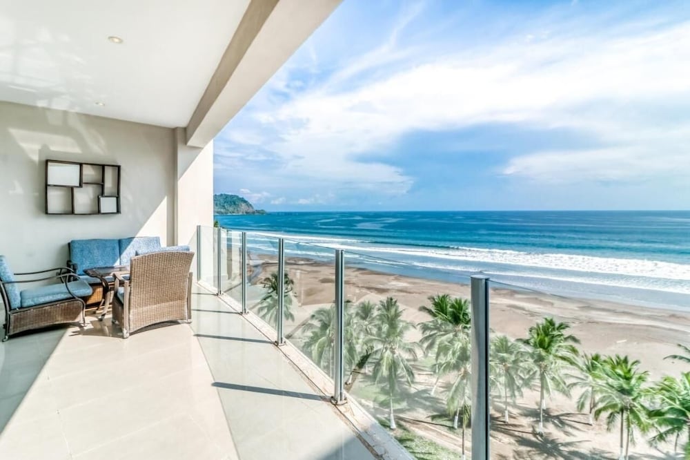 Elegant Beachfront Condo at Diamonte del Sol - 801s by RedAwning
