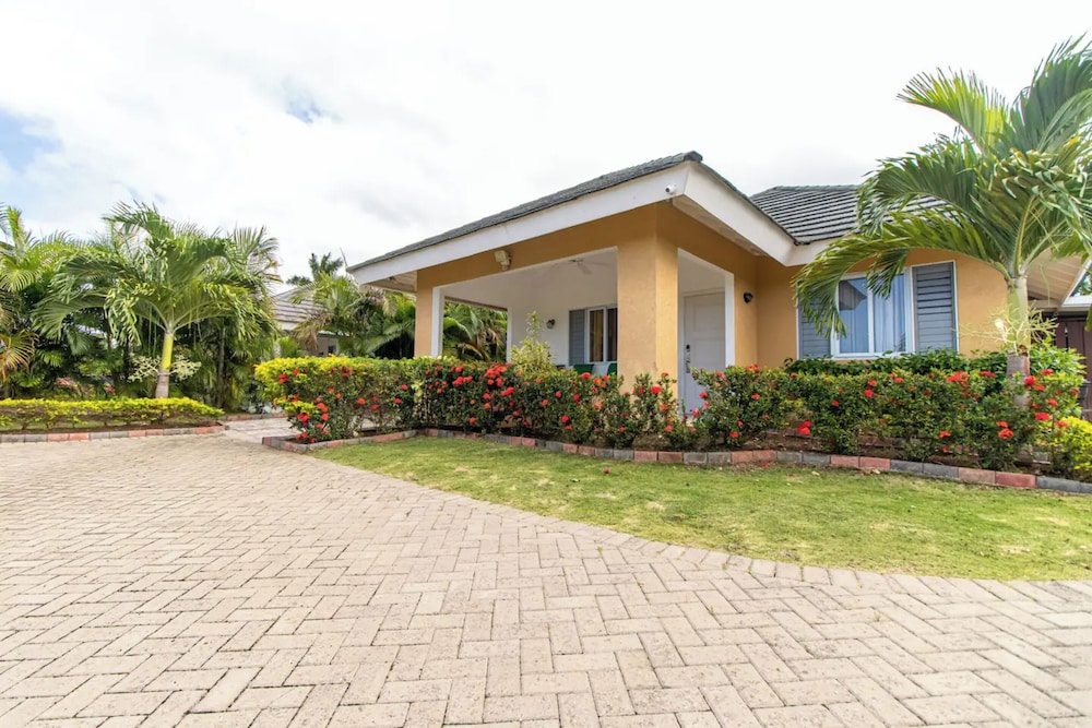 I Heart JA  Coastal DreamVIlla-Richmond Estates