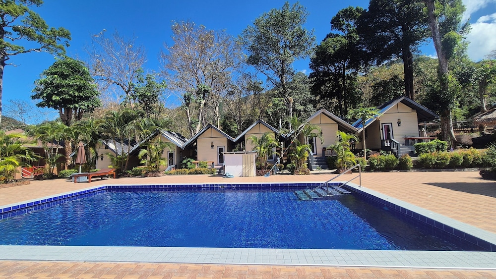 Chang Life Resort
