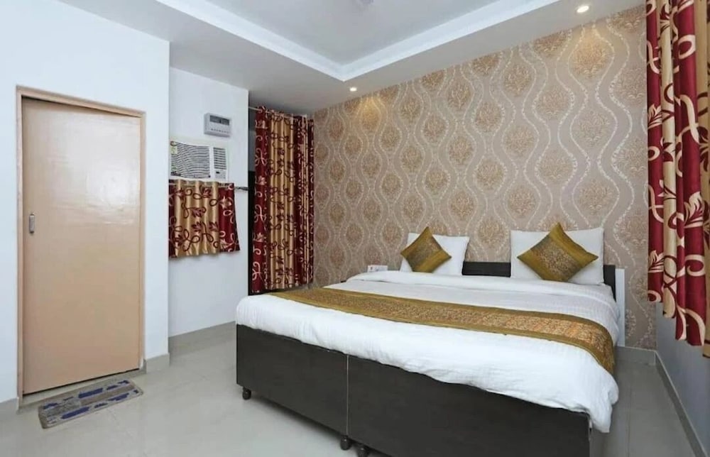 B&B DIAMOND STAR