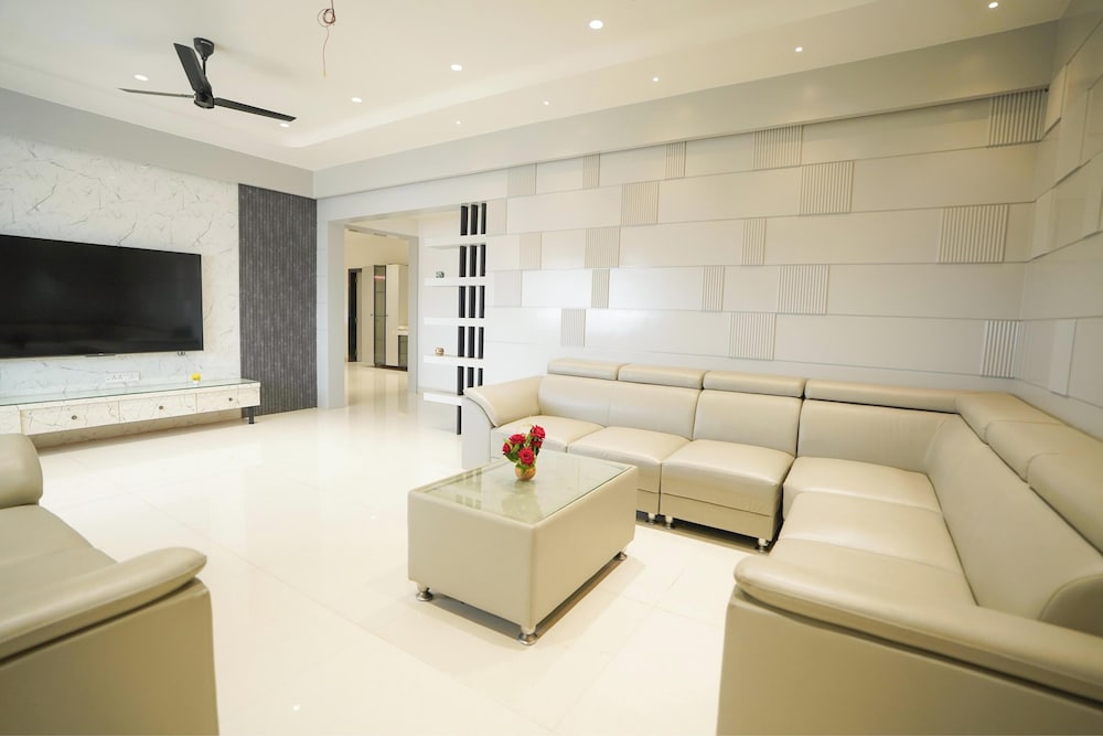 Aurelia Apartment By Red Olive 4bhk 30min Hitech