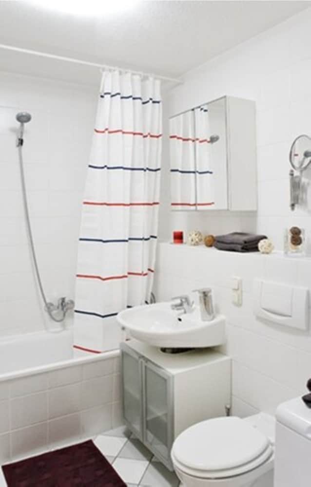 City Park Apartments Reichi