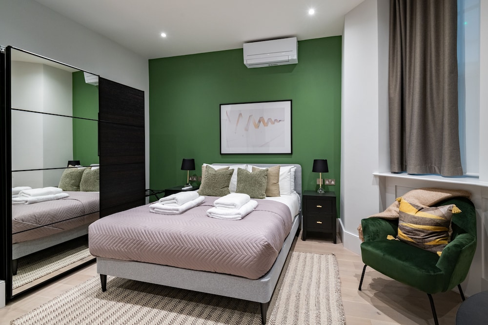 South Kensington Apartments