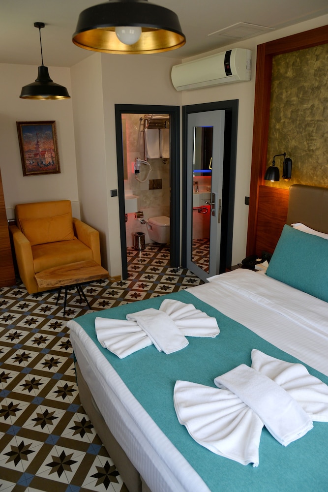 Pera Luna Residence - Özel Sınıf - Image 59