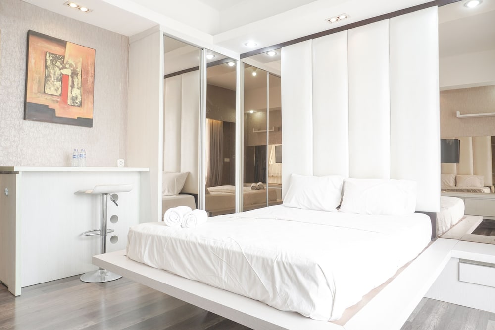 Minimalist And Cozy Studio At Ambassade Kuningan Apartment view 4