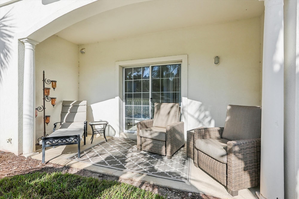 Beachside Bliss: 3BR Coastal Condo w/ Pools & Patio in St. Augustine