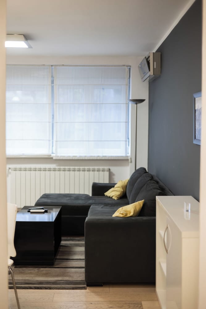 Central Studio Apartments