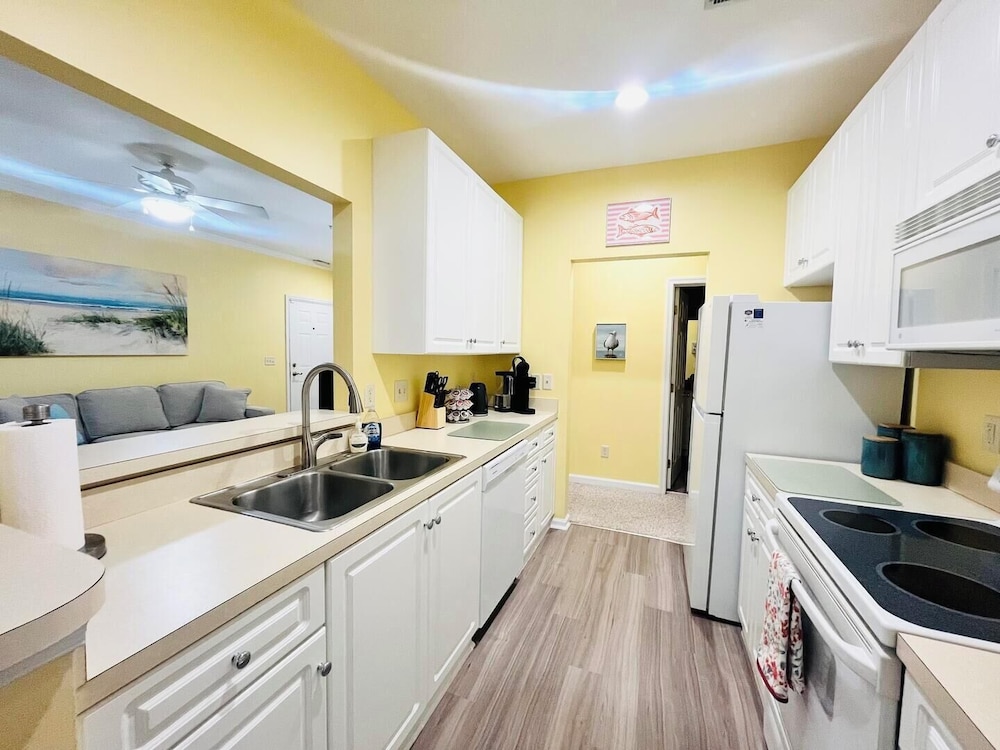 Cascade Lane 408
