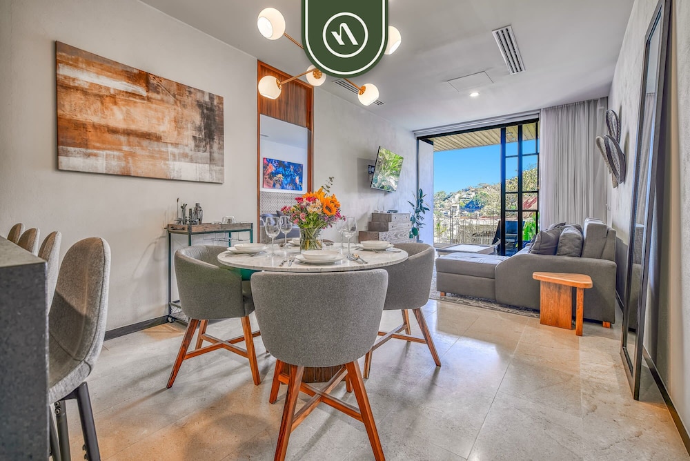 New 2BR Condo in Zona Romantica - Rooftop Pool