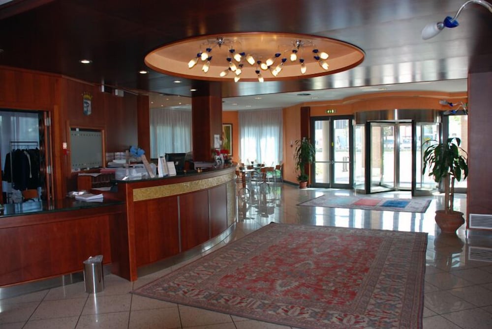 Point Hotel Conselve photo 3