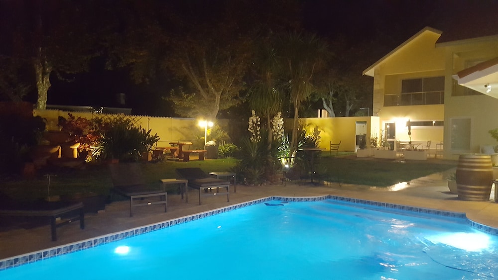 Constantia Cottages
