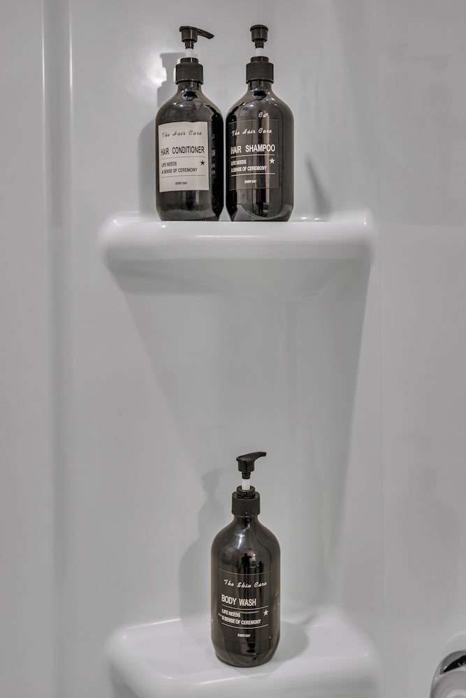 King 4BR Townhouse to Downtown Durham