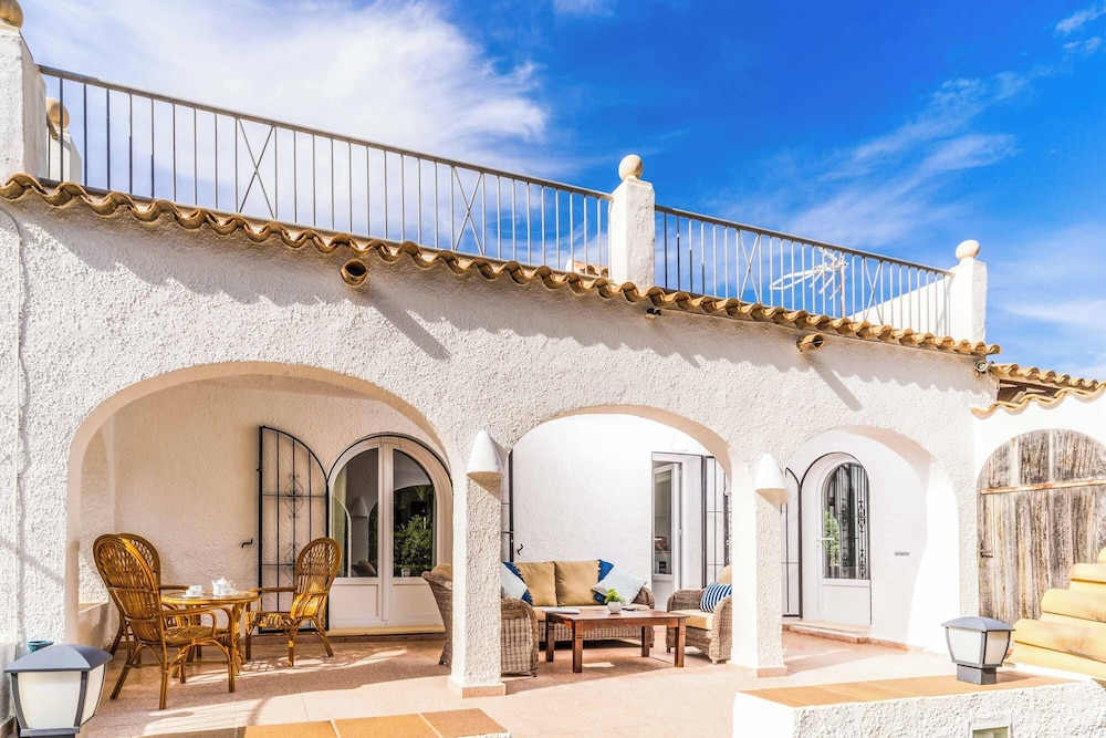 Casa Sundial