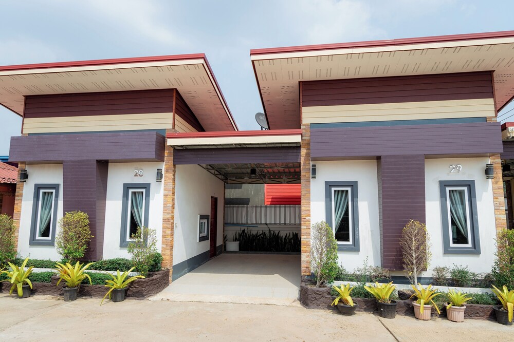 Buengngarm Resort