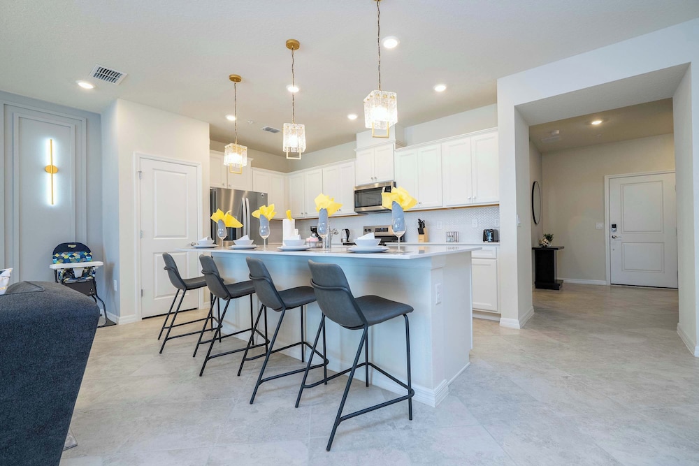 Magical 5BR w Pool Minutes From Disney 16140